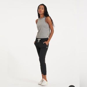 Vuori performance jogger. Colour: black heather, size Small, 25” regular inseam